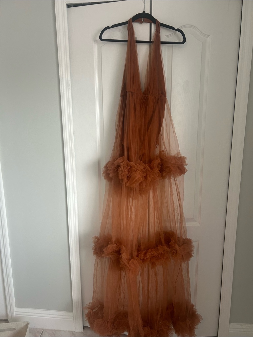 SHEIN Rust Orange Ruffled Sheer Tulle Hanging Accent